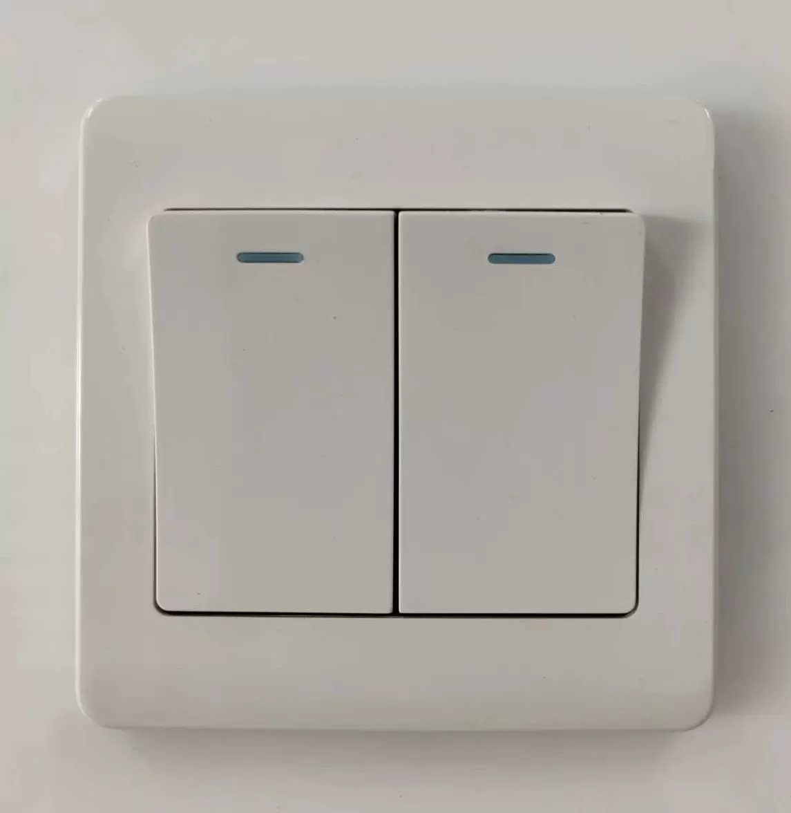 Luoge Wall Ultra-Thin Switch Panel - Lightweight, Multi-Config Electrical Socket Box with Light