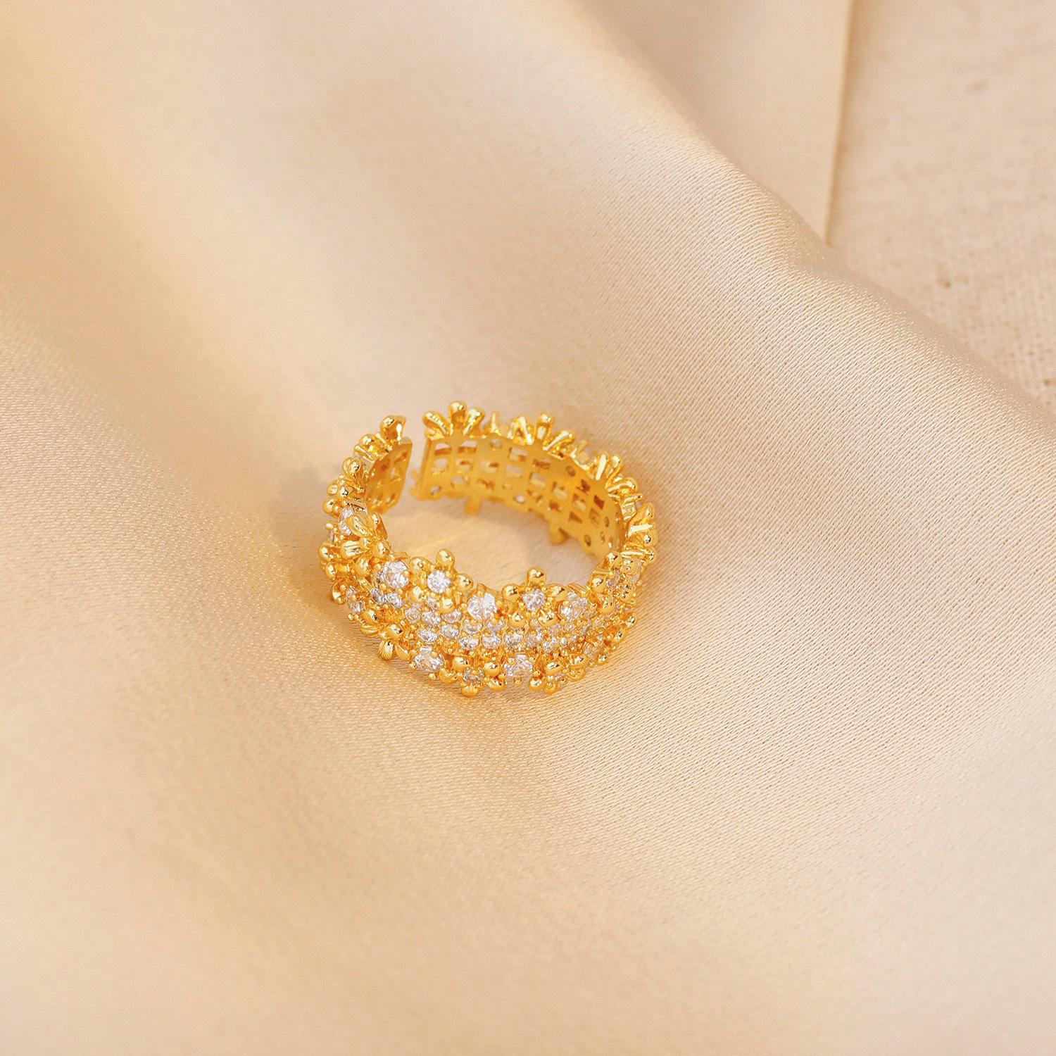 Small design brand ring