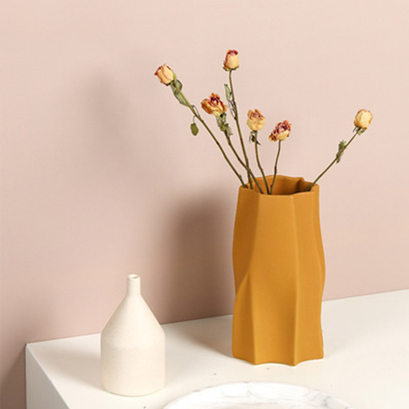 莫兰迪创意花瓶客厅餐桌家居卧室不规则北欧风装饰工艺品摆件