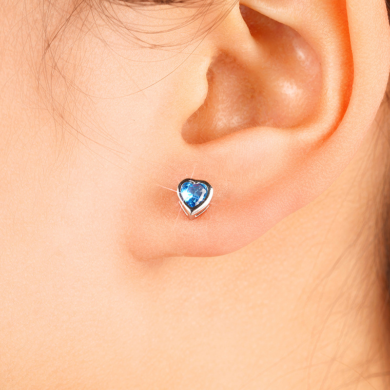 3g Weight Copper Ear Needle Material Ear Studs Classification 1 Pair Quantity Daily, Street Occasion Copper Material Heart Shape Pattern All Seasons Season Women's Gender Sweet Style 1 Pair Sweet Heart Shape Copper Ear Studs 28