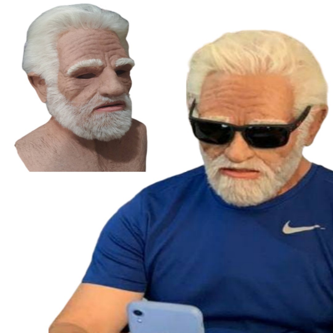 ハロウィーンのキャラクターは道具のマスクを演じます。