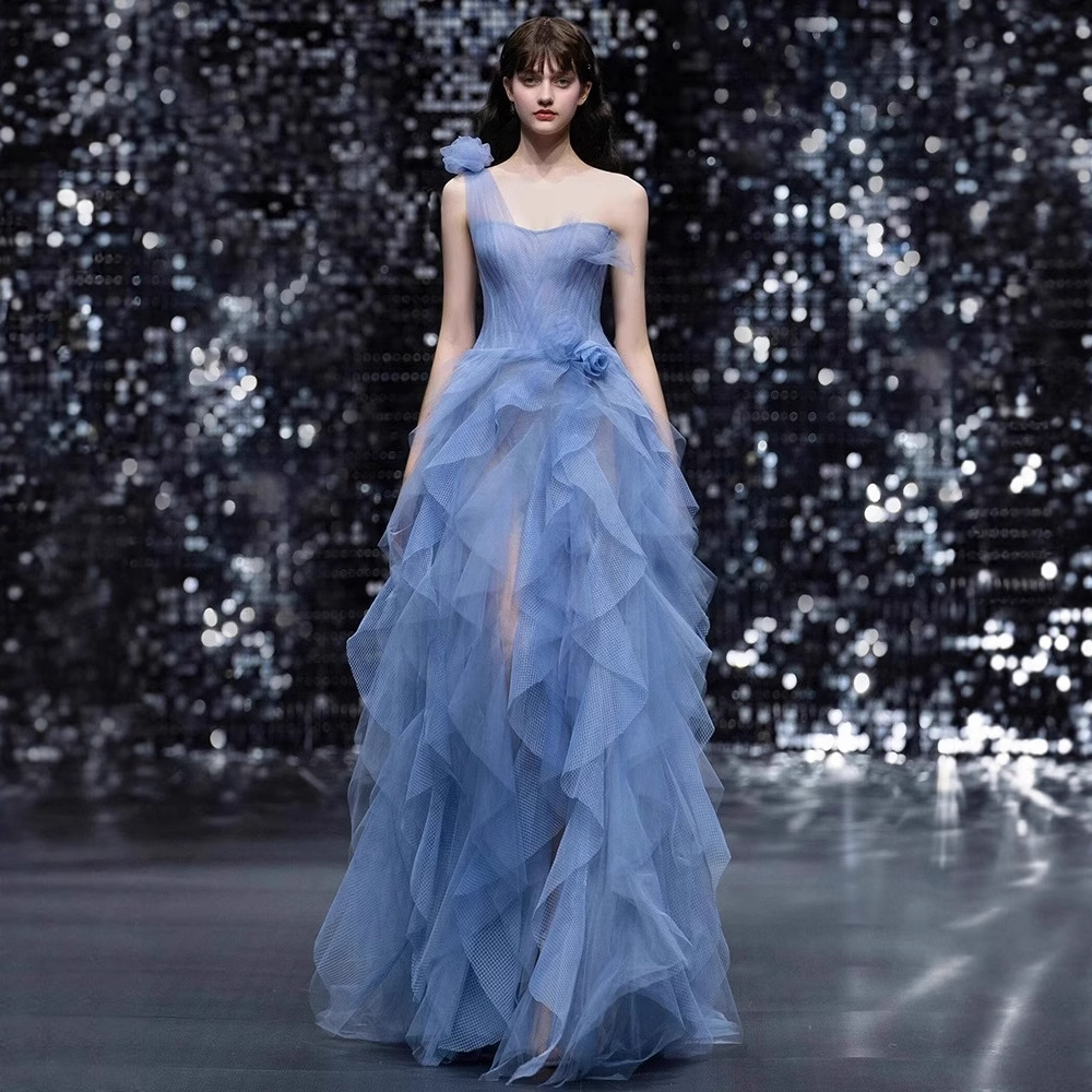 Blue Evening Dress for Women, Strapless, Fairy-Like Performance, Birthday Banquet, Elegant Host, High-End Light Luxury Sleeveless Dress