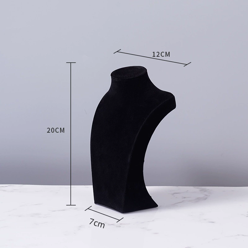 Necklace, stand, mannequin head