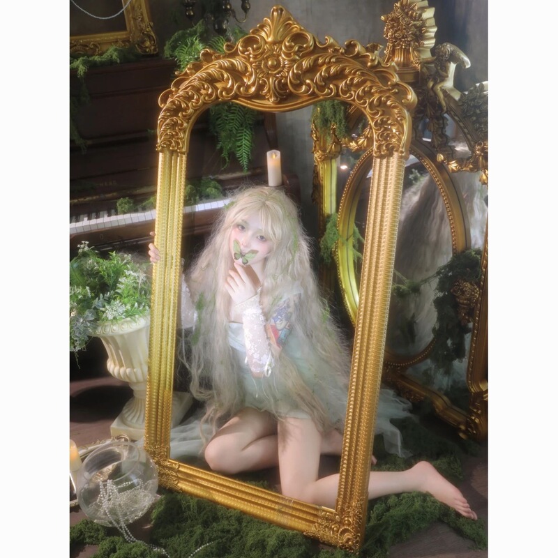 European-style photo frame wedding props decoration wedding stage background European-style props vintage picture frame wall hanging wedding photo shoot European-style photo frame wedding props decoration wedding stage background European-style props vintage picture frame wall hanging wedding photo shoot