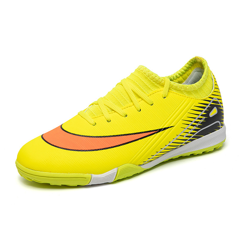 Primary School Kidsren's Football Shoes Boys' New Youth Game Sports Training Shoes Special Broken Nail Kidsren's Shoes