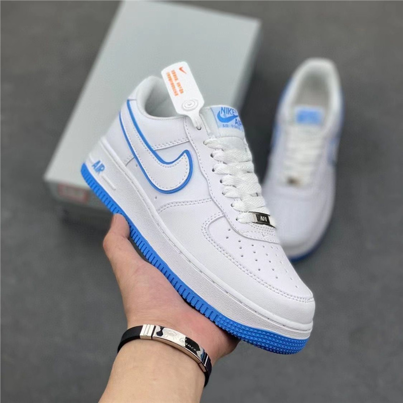 행운의 신 퓨어 화이트 라이트 블루