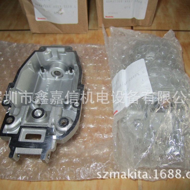 特价现货 批发日本 MAKITA牧田 4304曲线锯原装边盖153389-6