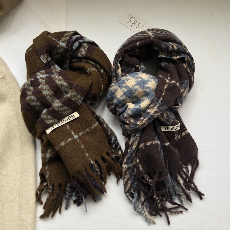 Women's Cashmere Scarf In Retro Blue Thousand Bird Grid Pattern_voghion.com