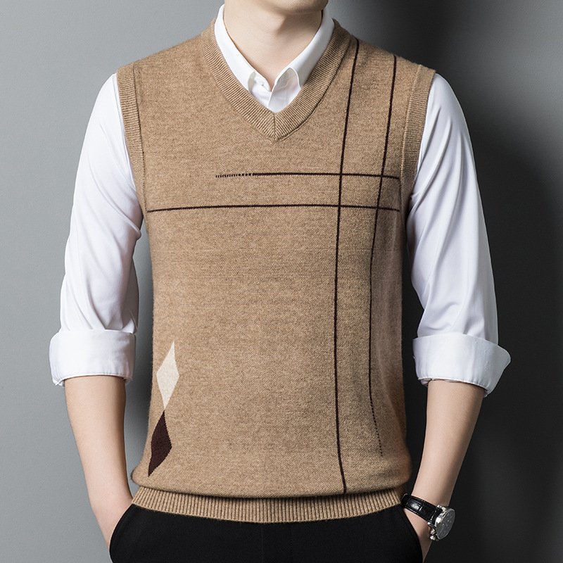 Spring and Autumn New Middle-Aged Men's Striped Vest Pullover V-Neck Knitted Sleeveless Top Men's Clothing Wholesale Spring and Autumn New Middle-Aged Men's Striped Vest Pullover V-Neck Knitted Sleeveless Top Men's Clothing Wholesale