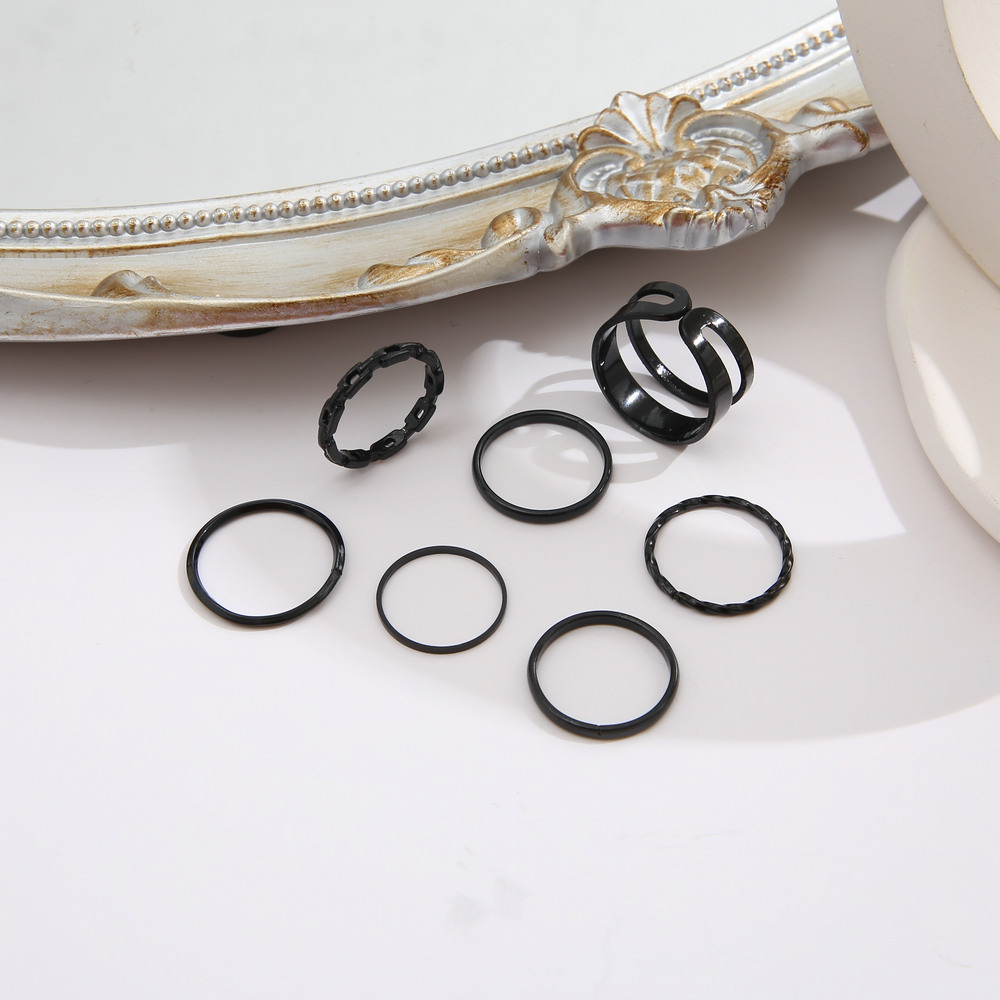 Vintage Geometric Pearl Black Alloy Ring Set Wholesale display picture 5