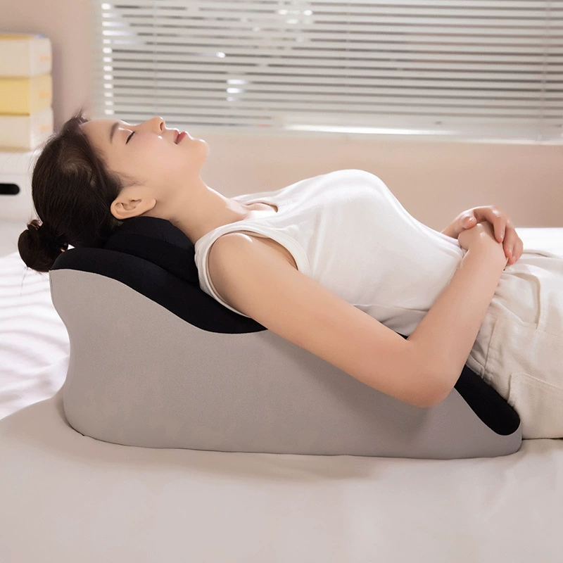 Universal pillow for sleep, with neck protection