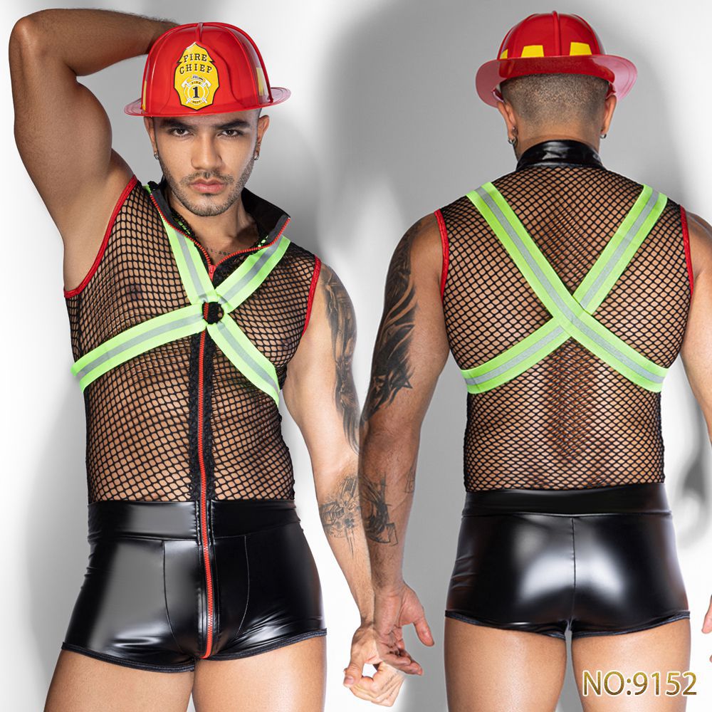 As shown in the picture (including hat)