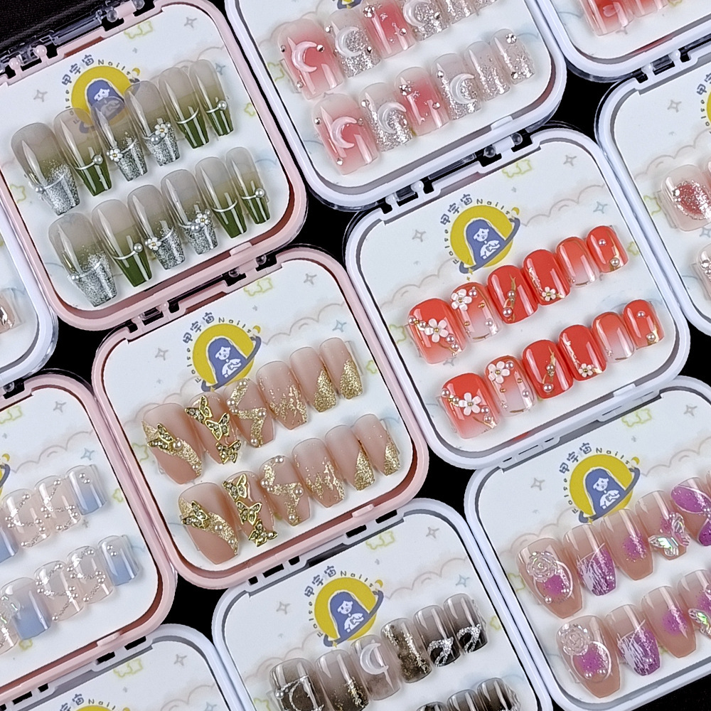 Uñas postizas Air Soft, sin pliegues, hechas a mano, piezas de uñas portátiles, piezas de uñas de material suave de lujo ligero, 24 piezas en caja de plástico, arte de uñas al por mayor.