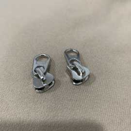 特厚3号5号8号尼龙拉链头背包短拍拉锁电脑包短片拉头拉链扣