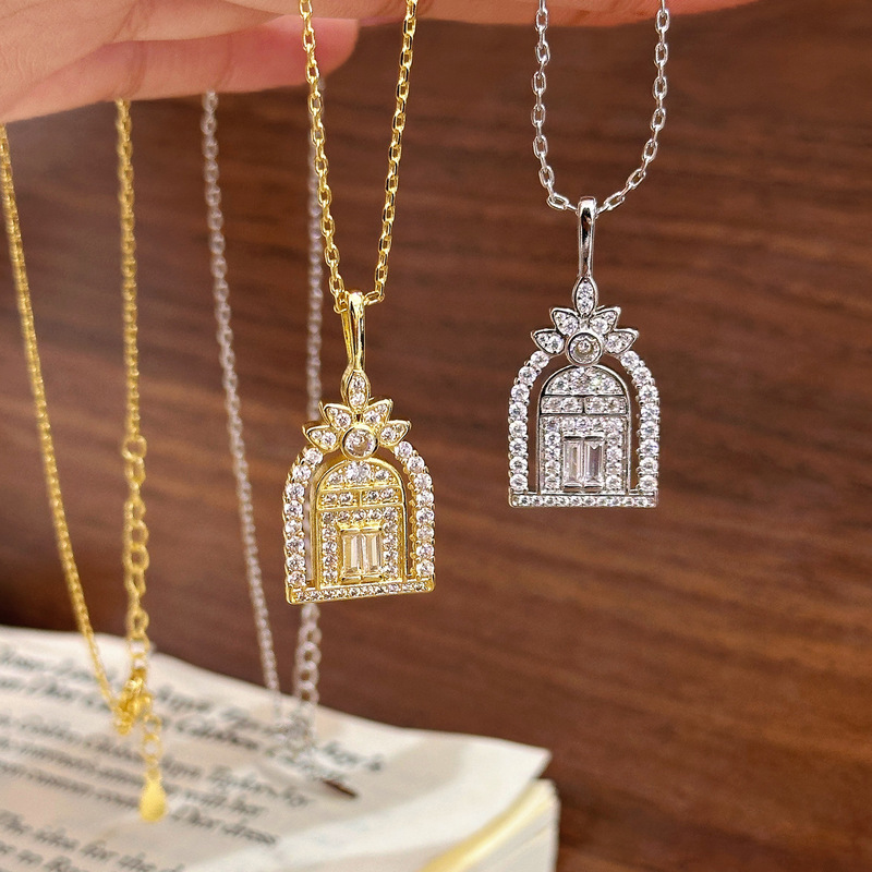 Hvv Wei Xue's Same Style Happy Door Necklace Women's High-End Full Diamond Castle Temperament Clavicle Chain 2025 New Hot Style