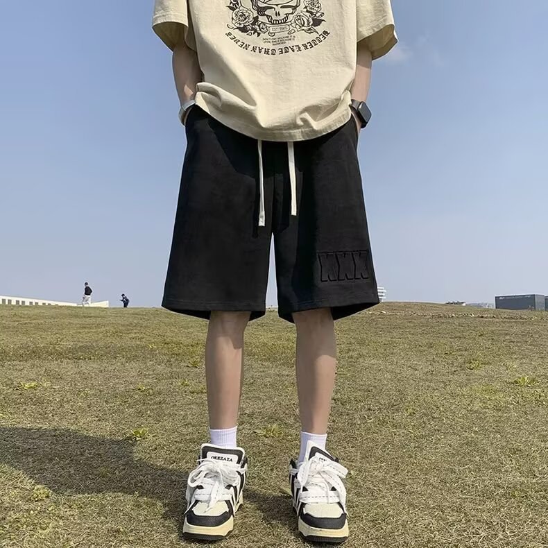 검은색