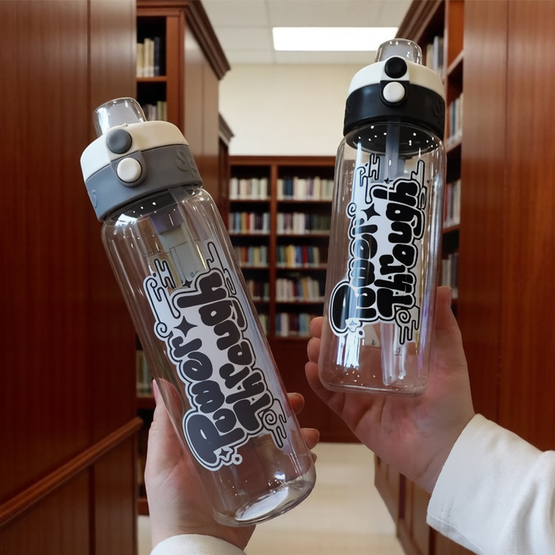 Taza de bebida doble resistente a altas temperaturas y alto valor facial en verano, hervidor de plástico deportivo al aire libre de gran capacidad, taza de agua para niños que no se rompe image 5