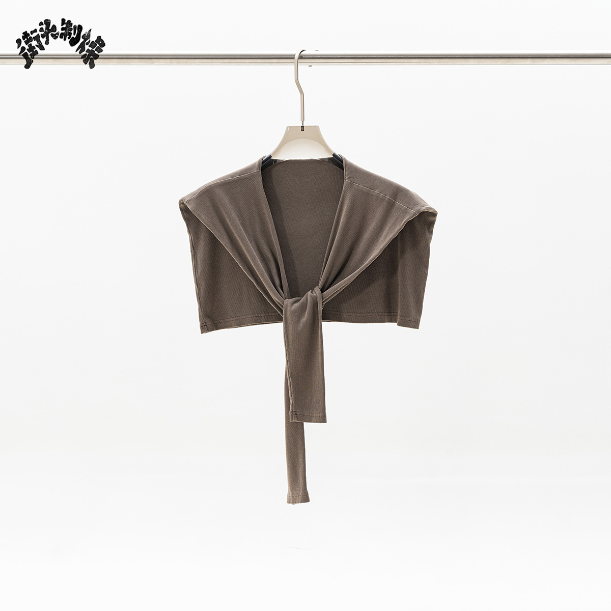 Calle secada| Verano nuevo estilo americano retro cuello U camiseta de manga corta delgada hottie overcoat mujer