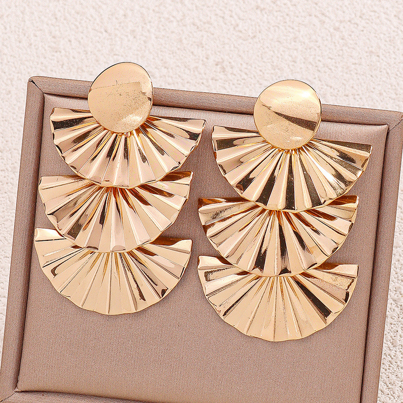 European and American Cross-Border Daily Commuting Fashion Multi-Layer Fan-Shaped Pendant Women's Earrings Ing Style Personalized Simple Earrings European and American Cross-Border Daily Commuting Fashion Multi-Layer Fan-Shaped Pendant Women's Earrings Ing Style Personalized Simple Earrings