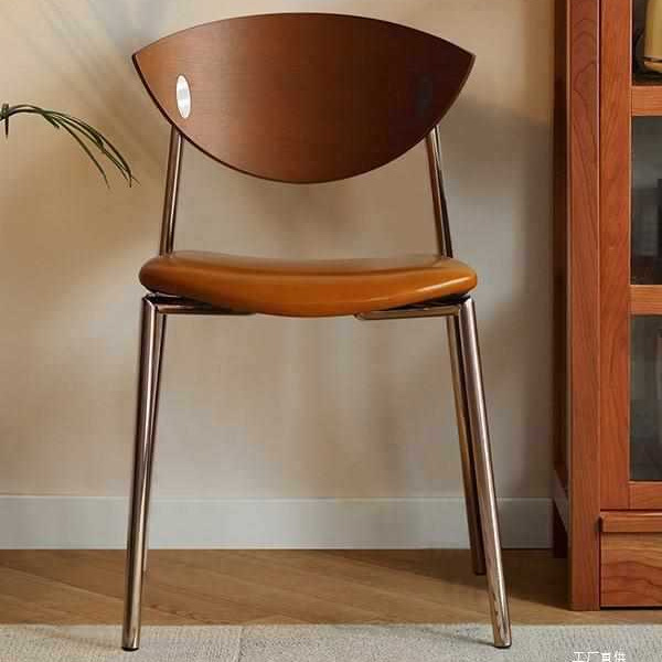 Medieval Solid Wood Home Dining Chair Light Luxury Bird Chair Leisure Cafe Dining Table Chair Designer Iron Back Chair