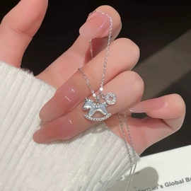 项链;戒指;耳钉