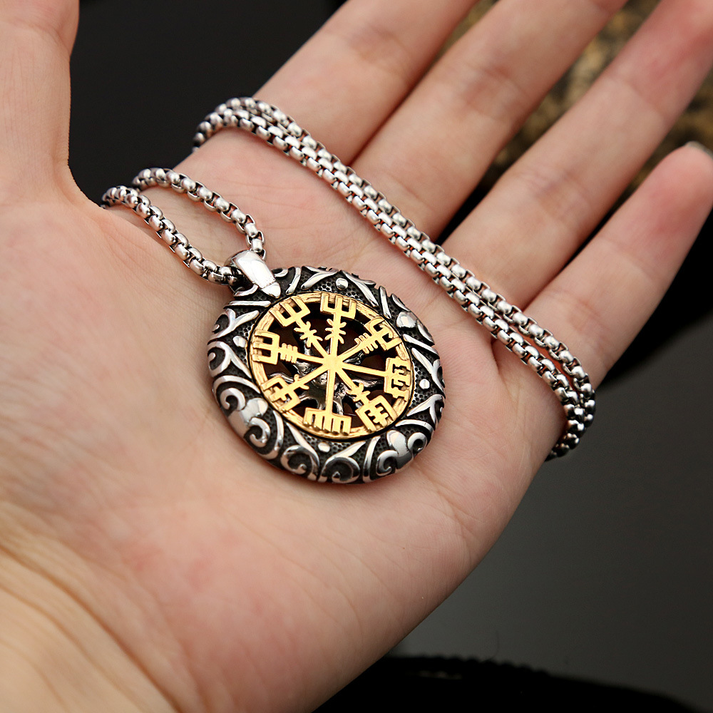 Viking Compass Pendant Necklace For Men In Titanium Steel_voghion.com