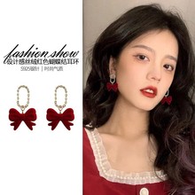 酒红色植绒花朵蝴蝶结耳环秋冬小众喜庆耳饰气质甜美百搭银针耳钉