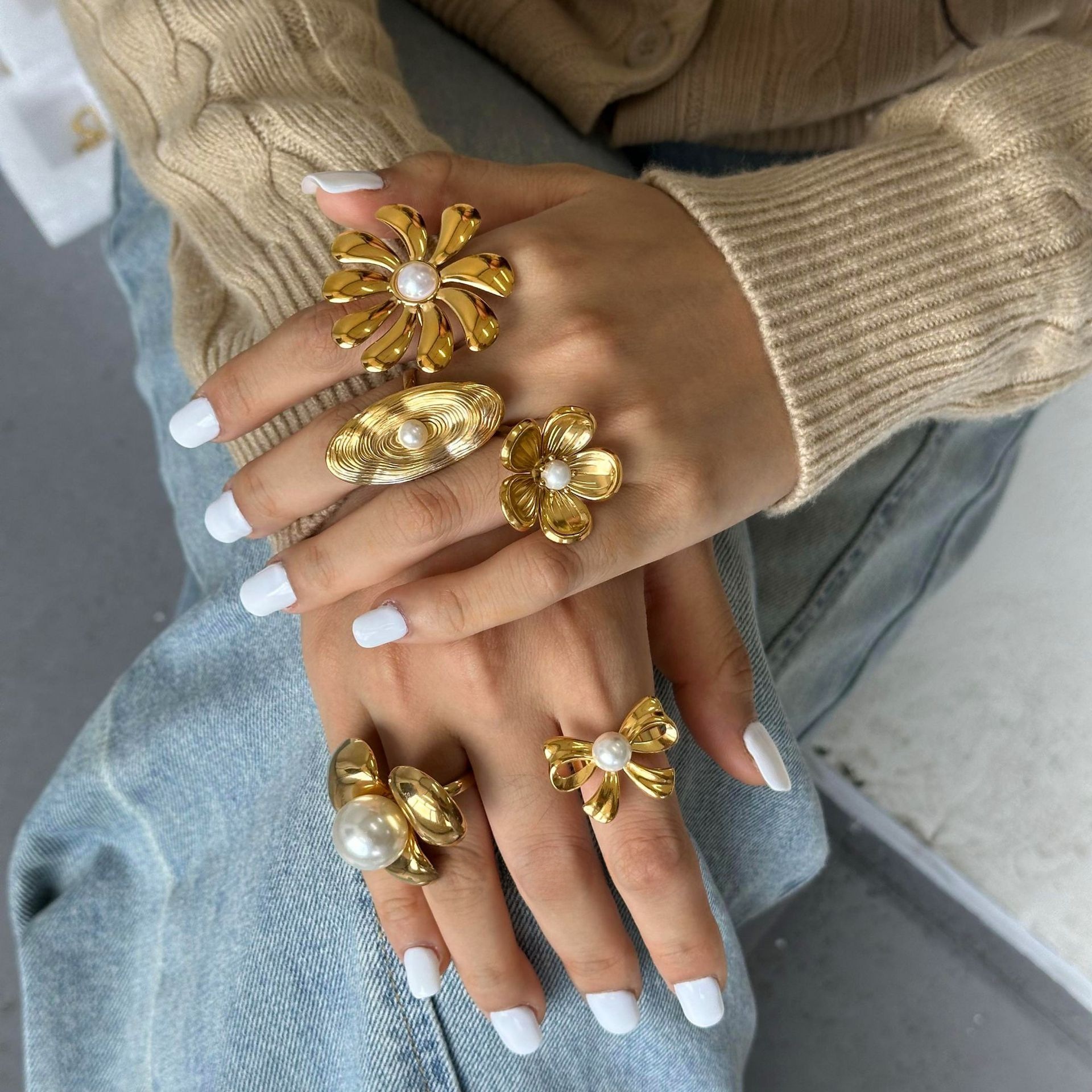 Flower Pearl Ring - Elegant Titanium Steel Jewellery For Women_voghion.com