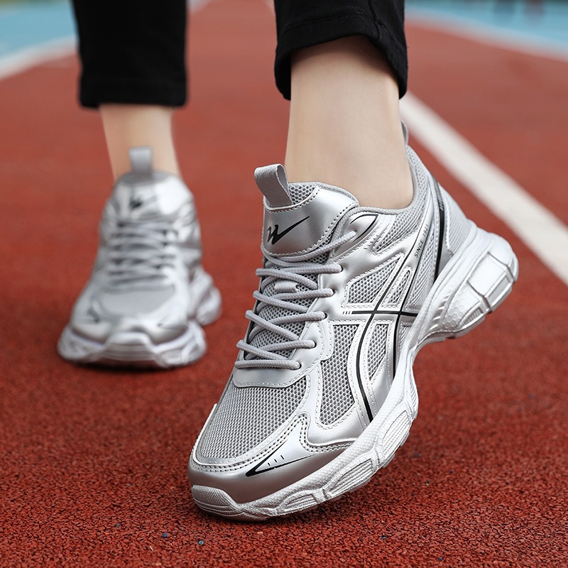 Breathable lightweight shock-absorbing sneakers platform for leisure