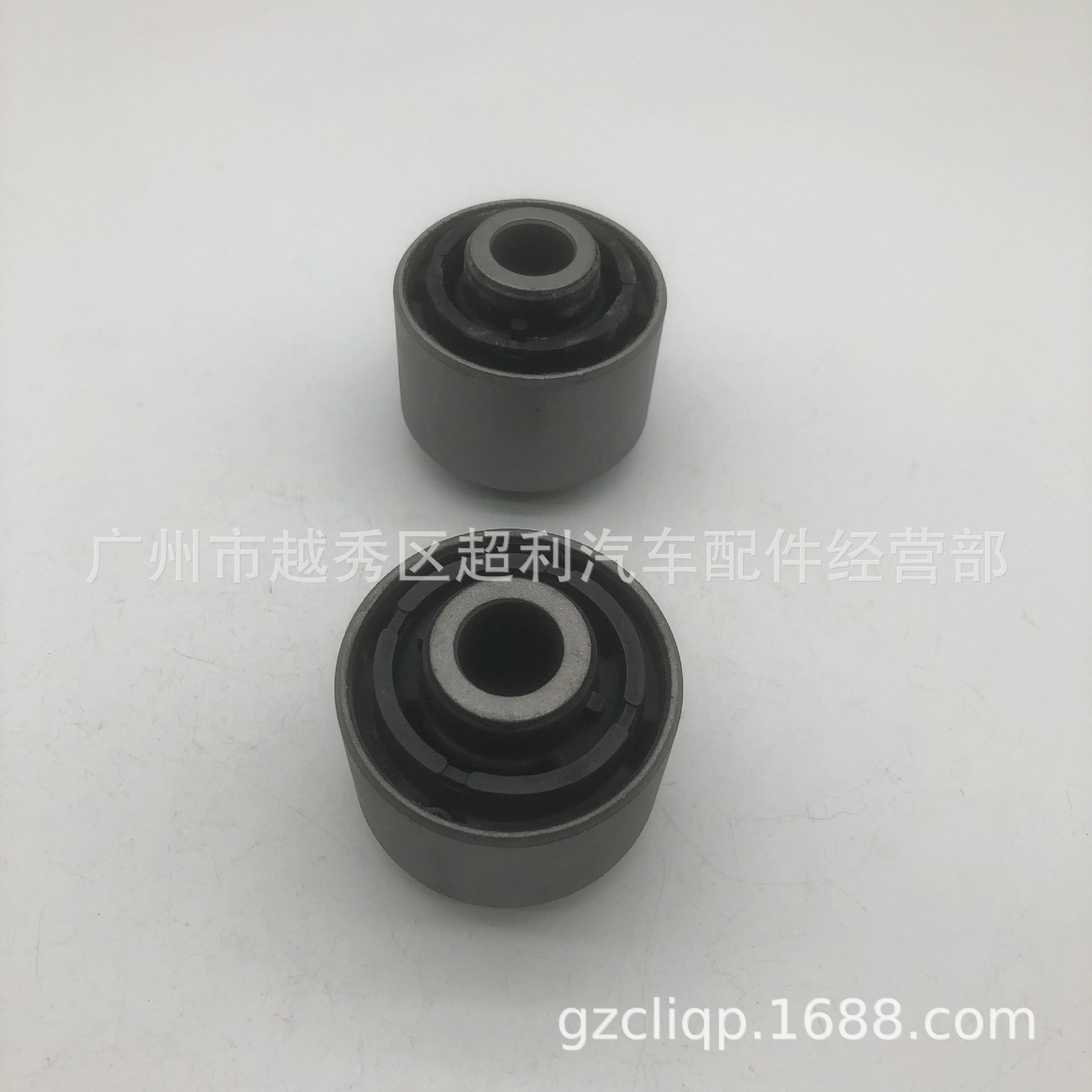 Applicable to 48725-42011 48725-42010 Sxa10 Rav4 Sxa11 Rear Lower Suspension Rubber Sleeve