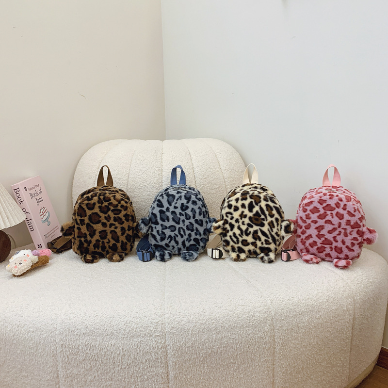 2025 otoño y invierno mochila de peluche para niños estampado leopardo mini mochila para niños y niñas jardín de infantes mochila pequeña