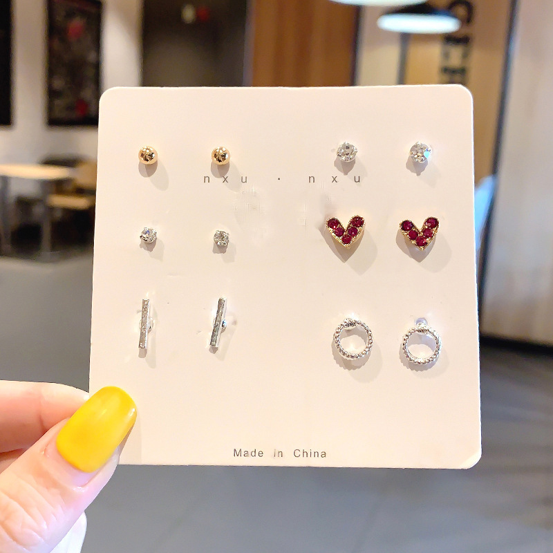 Conjunto de aretes de estilo ins 2024 nuevos aretes de moda pendientes de mujer, estilo de moda, temperamento dulce y versátil, abanico de diosa