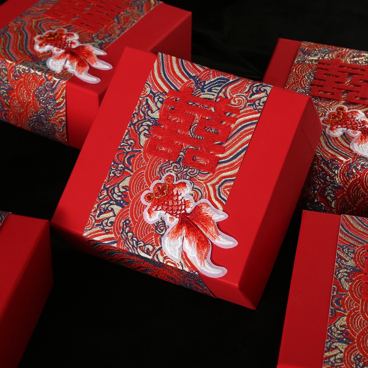 小红书爆款新中式复古伴手礼盒婚礼喜糖盒金玉满堂糖果宝宝诞生礼