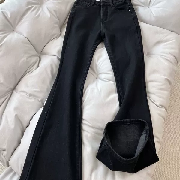 Black warm trousers