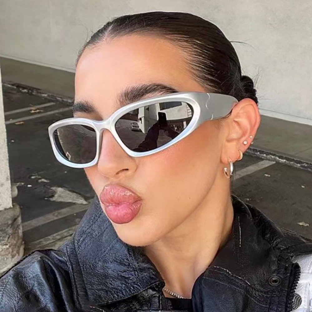 Millennium Future New Y2K Spicy Girl Cycling Punk Sports Network Occhiali da sole rossi Occhiali alla moda da donna_voghion.com