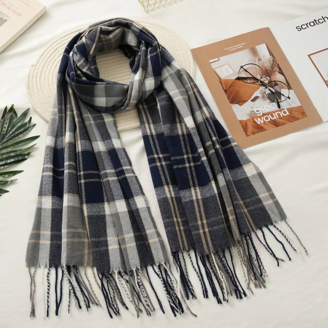 Versión coreana del nuevo producto bufanda a cuadros de cachemira de imitación mujer otoño e invierno bufanda cálida gruesa estudiante bufanda de moda de todo fósforo