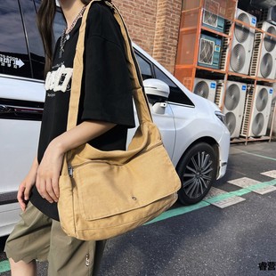 �a����Ů�������ֵ��б��μ���ٺ��ӌW���a�n���n�a����������