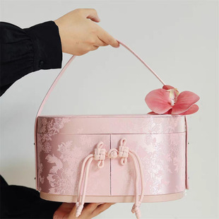 Portable Oval Chinese Style Brocade Large Gift Box Wedding Bridesmaid Gift Gift Box Packaging Box Wholesale Box
