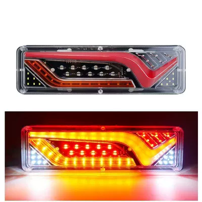 V-style second-generation 131 rear tail light, Tail light