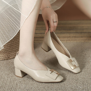 528С���L�ָ���ЬŮ����2026���¿�ƴɫ���^5CM�������e����ŮЬ