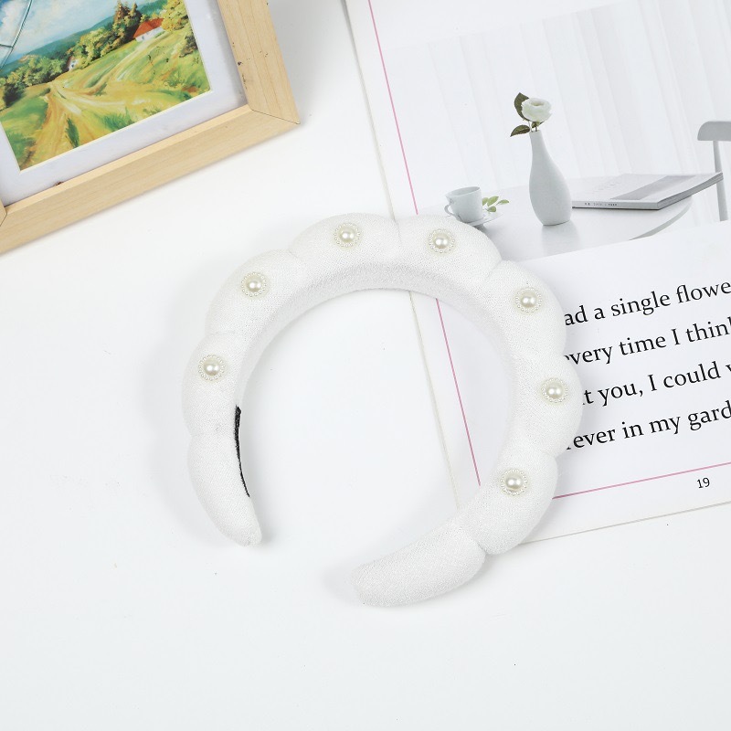 트위스트 진주 머리띠-흰색 (17*17*4cm 56g)