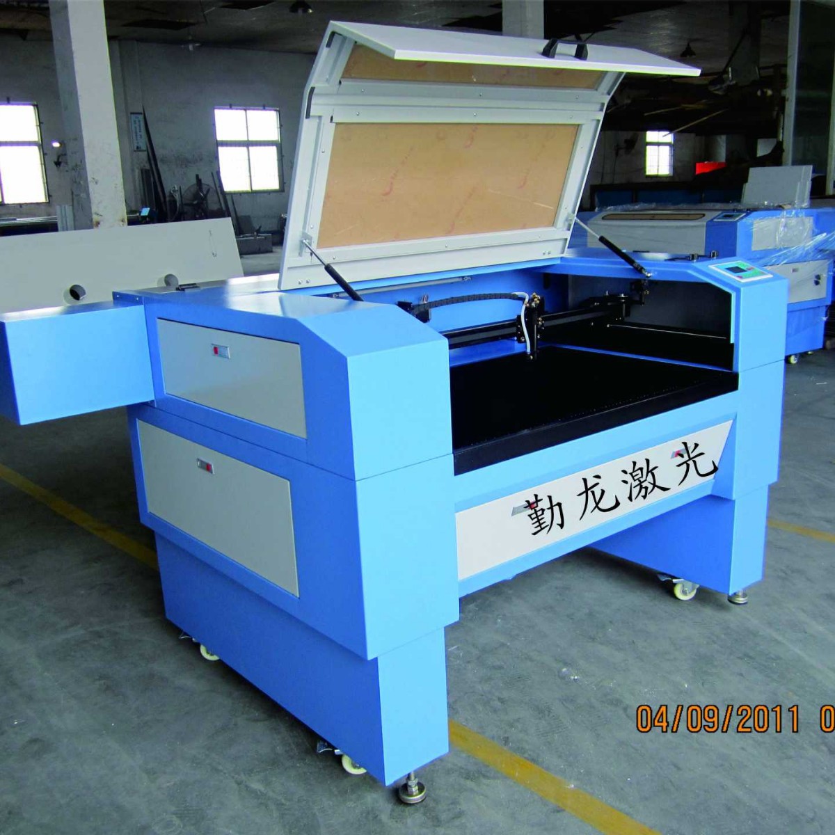 有机玻璃压克力，PS，PET，PU专用激光切割机激光雕刻机