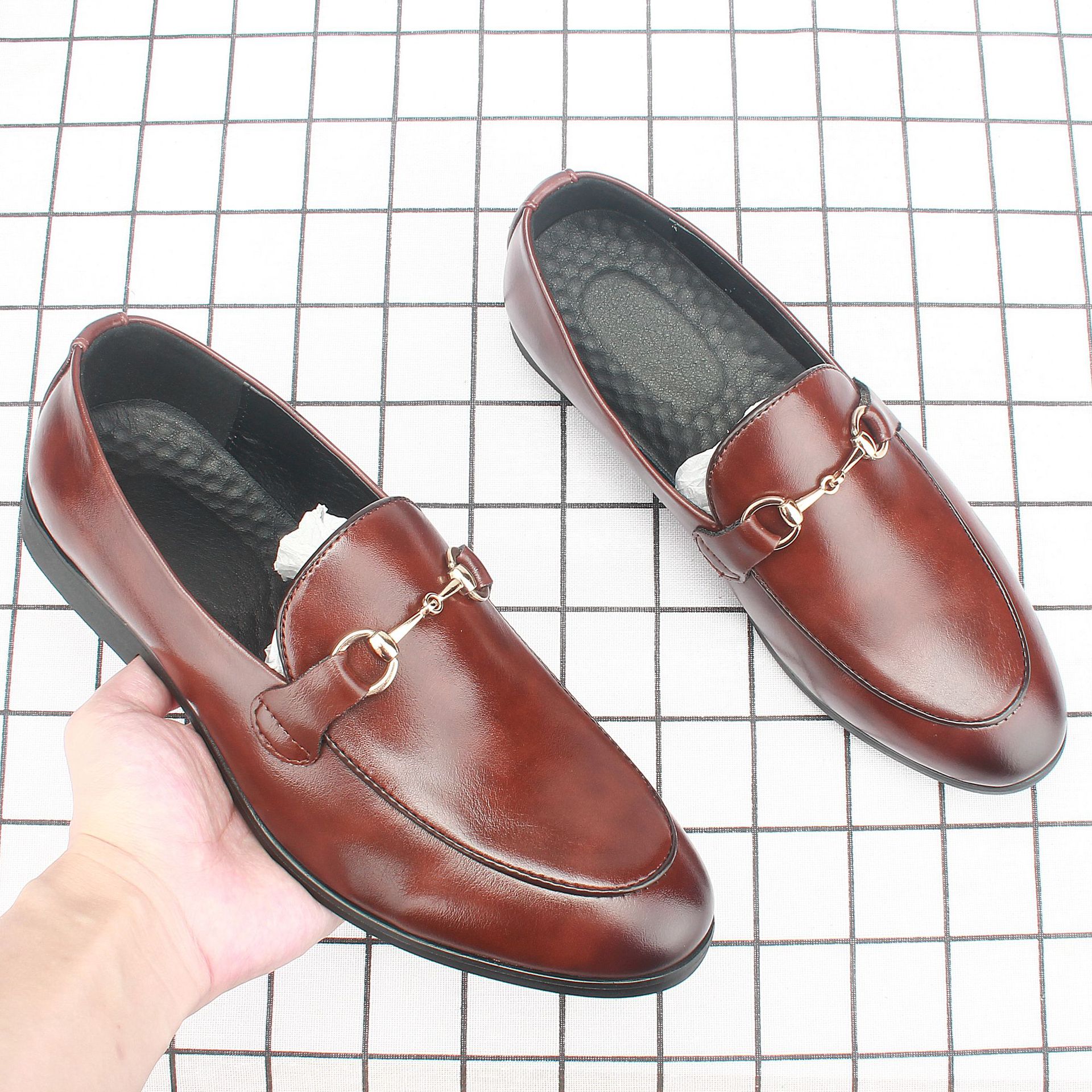 �ļ���������ƤЬ�к���������ЬӢ�׶���Ь��һ�ŵ�СƤЬ7523