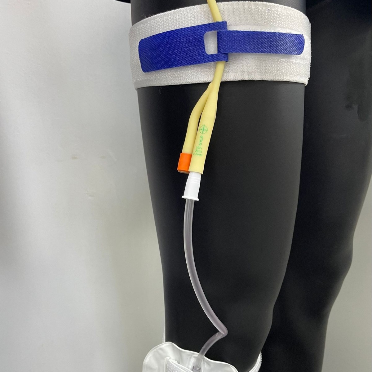 导管绑腿带尿液袋绑腿带防滑可调节可重复使用引流袋固定绑腿带