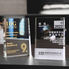 水晶のトロフィーのメダルの協力商の授権ブランドの加盟年会の優秀な従業員の定年退職の彫刻の石版の彫刻の置物