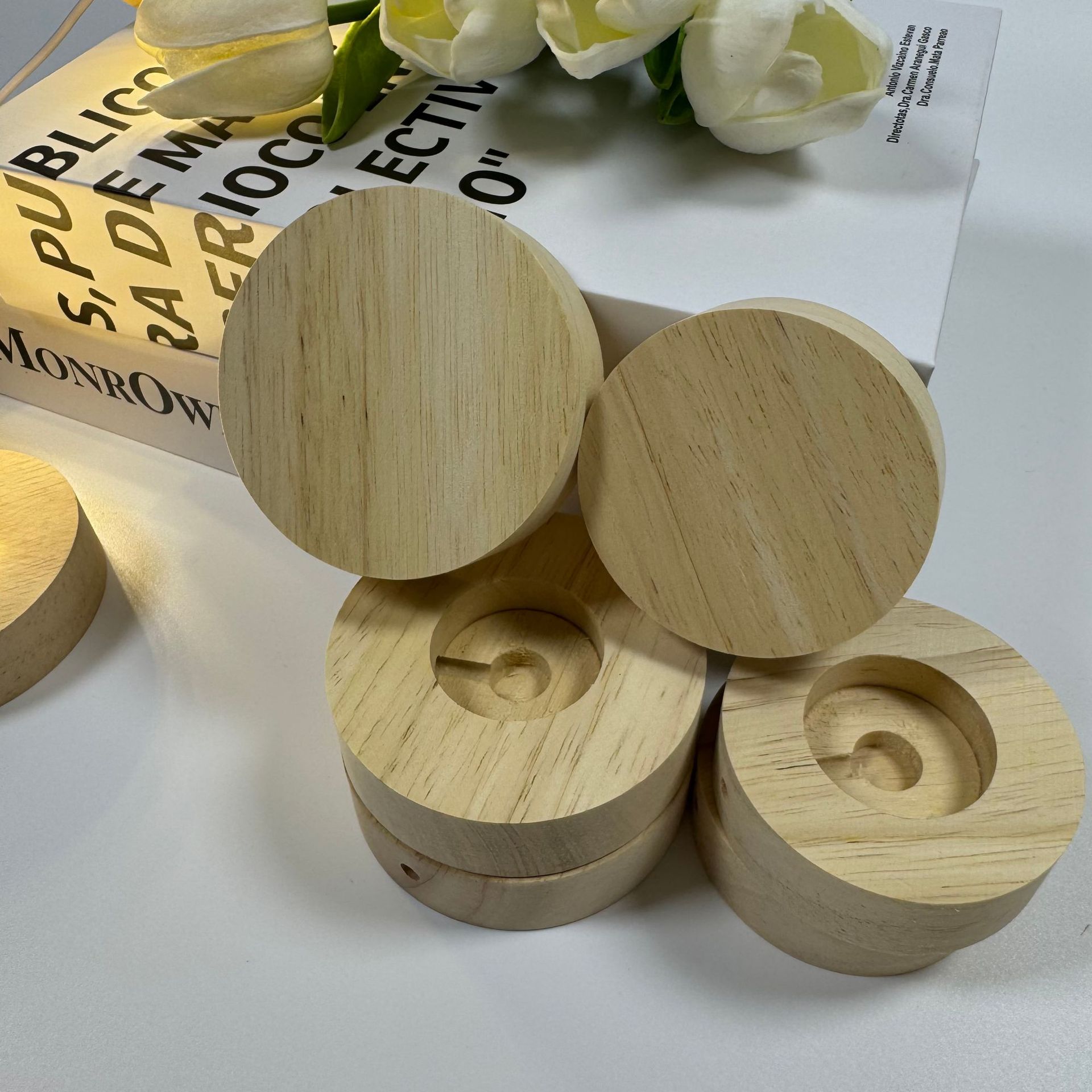 Gerçek Ağaçtan Işılı Tabanı USB Mini Gece Lambası 6cm Kauçuk Ağacı Oval Lamba Tabanı Yedi Renkli Degrade