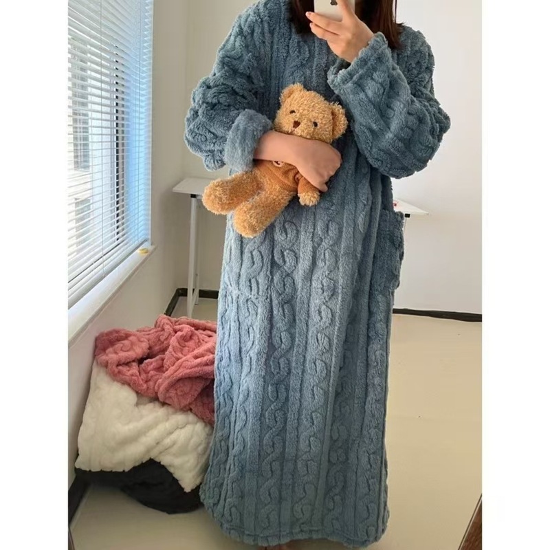 大码珊瑚绒睡裙女秋冬新款加厚保暖家居服睡袍提花舒棉绒长款浴袍|undefined