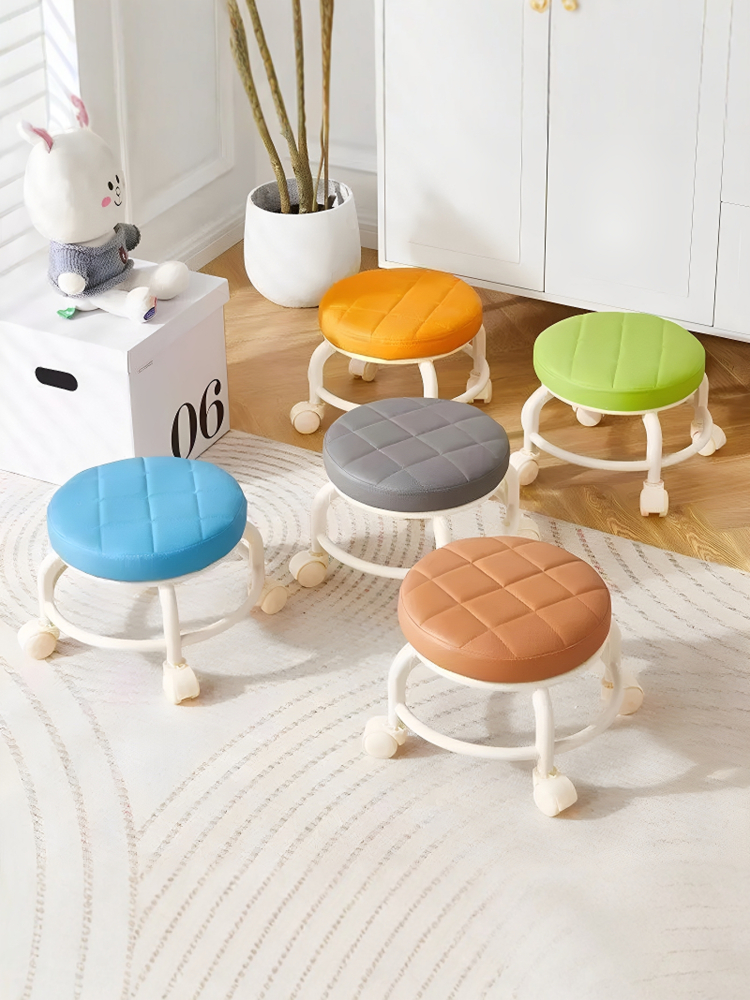 Small Stool with Wheels, Beautiful Seam Roller Skating Low Stool, Baby Toddler Swivel Chair, Mobile Small Stool, Universal Wheel Stool