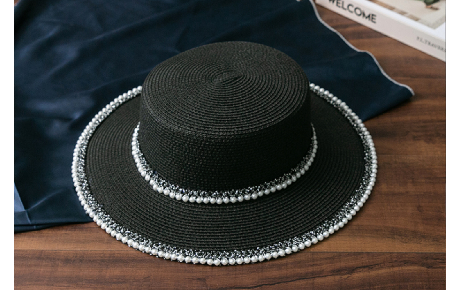 Women's Elegant Solid Color Pearl Wide Eaves Fedora Hat display picture 4