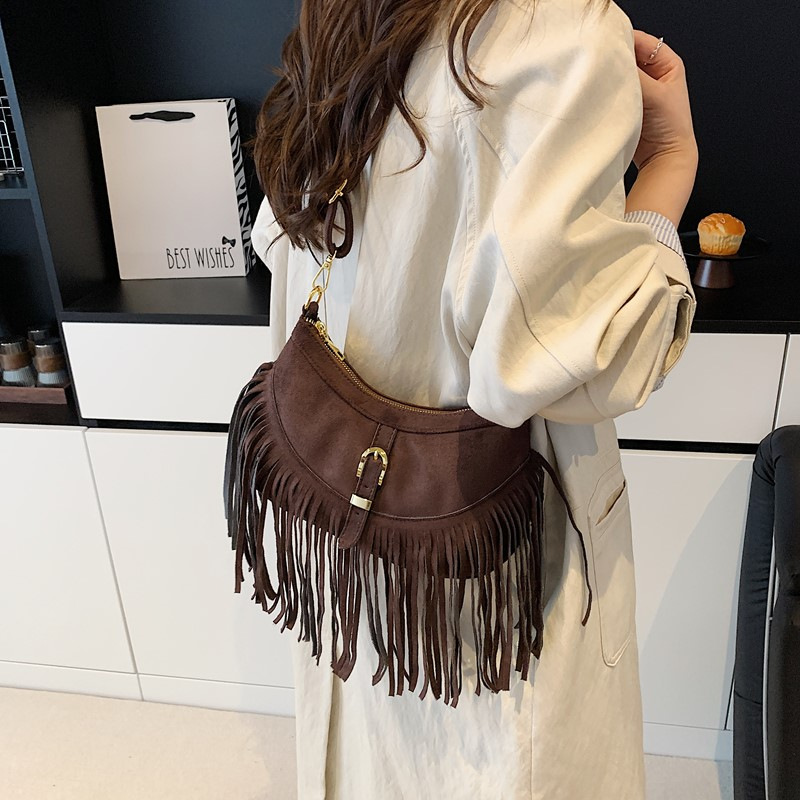 American Retro Deerskin Tassel Bag For Women 2025 Autumn New Maillard Saddle Bag Ethnic Style Shoulder Crossbody Bag - Thumbnail 2